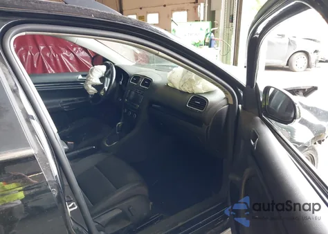 2013 Volkswagen Jetta Sportwagen 2.0L Tdi z USA, uszkodzony, nr VIN 3VWPL7AJ7DM688391